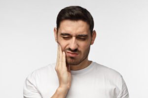 How to Handle a Dental Emergency Fast When Pain Strikes